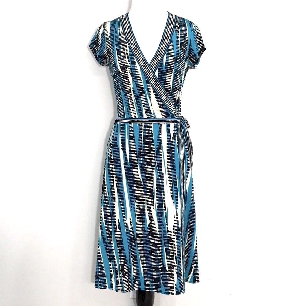 BCBG MaxAzria Blue & Black Patterned Stretch Wrap Midi Dress Size XS